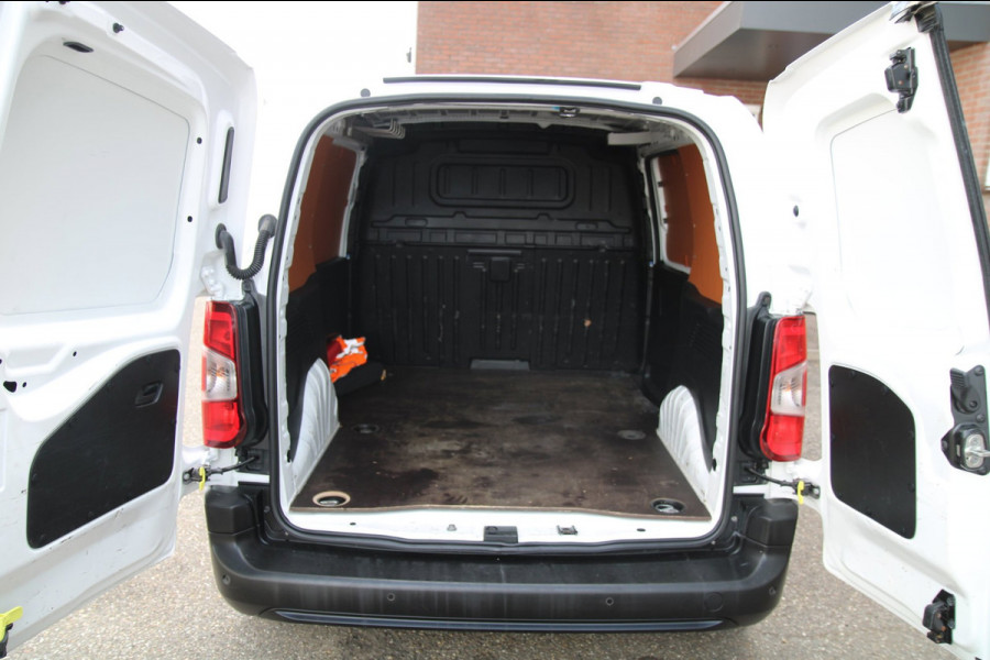 Opel Combo 1.5D 102Pk Edition / Navi / Carplay / Multi stuur