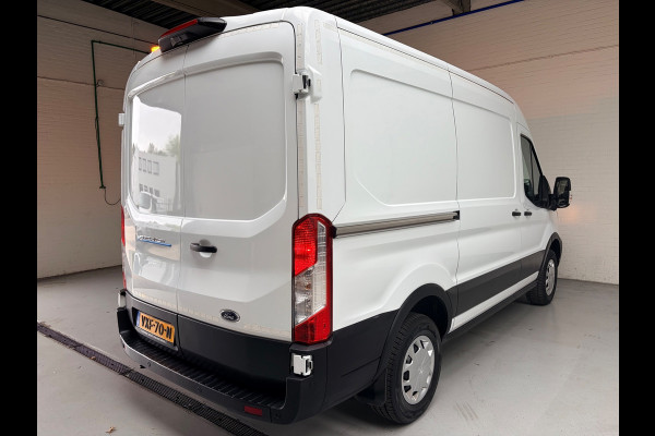 Ford E-Transit SERVICEWAGEN ELEKTRISCH AUTOMAAT 350 L2H2 Trend 68 kWh BOTT INRICHTING, V230 OMVORMER, RIJKLAARPRIJS!