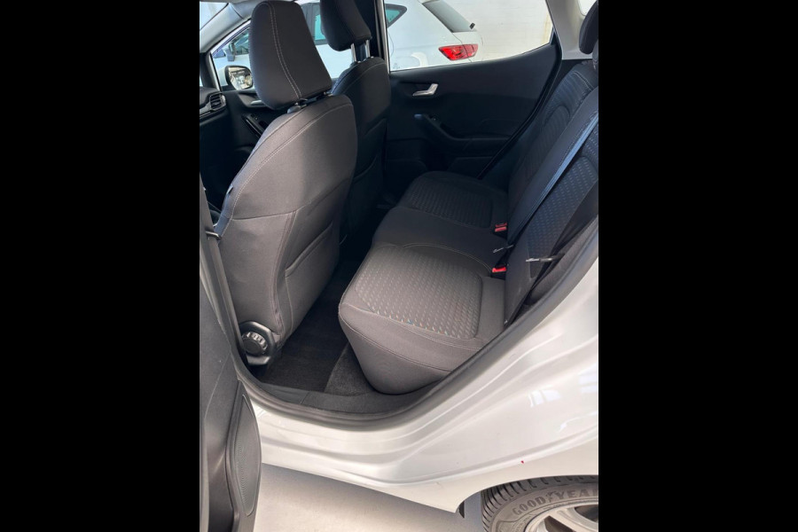 Ford Fiesta 1.0 EcoBoost Hybrid Titanium