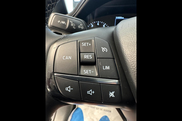 Ford Fiesta 1.0 EcoBoost Hybrid Titanium
