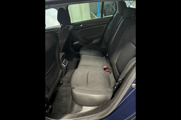 Renault Mégane Estate 1.3 TCe Limited Automaat | Clima | Cruise | Navi | PDC | Trekhaak