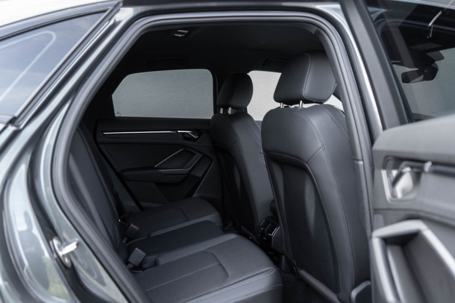 Audi Q3 Sportback 45 TFSI e S-Line / Full LED/ Camera/ Comfortkey/ 20 Inch Velgen/ 180kW