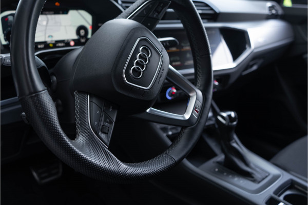 Audi Q3 Sportback 45 TFSI e S-Line / Full LED/ Camera/ Comfortkey/ 20 Inch Velgen/ 180kW