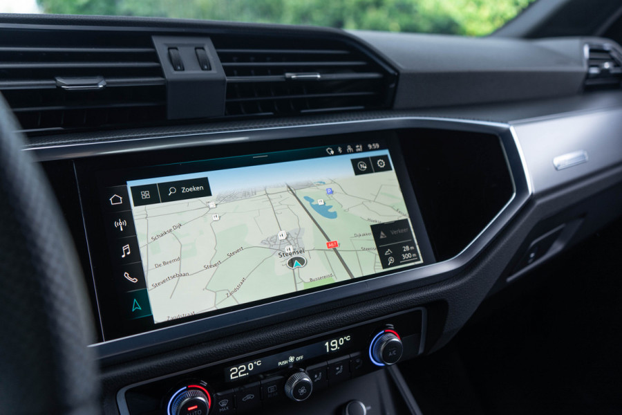 Audi Q3 Sportback 45 TFSI e S-Line / Full LED/ Camera/ Comfortkey/ 20 Inch Velgen/ 180kW