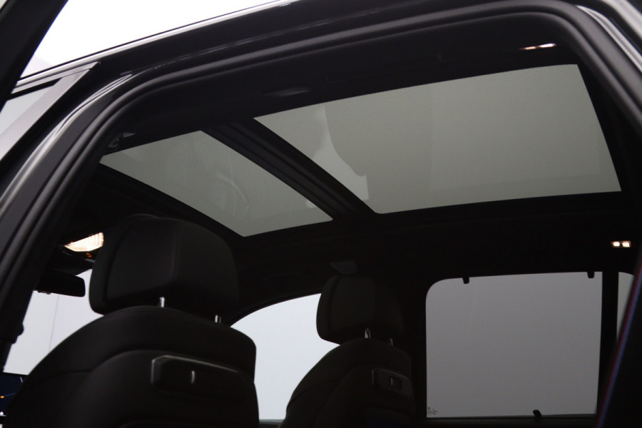 BMW X5 xDrive50e 490 PK M-Sport PHEV, Dravit Grau, Bowers & Wilkins Sound, Sky Lounge Panoramadak, Individual Leder, Soft-Close
