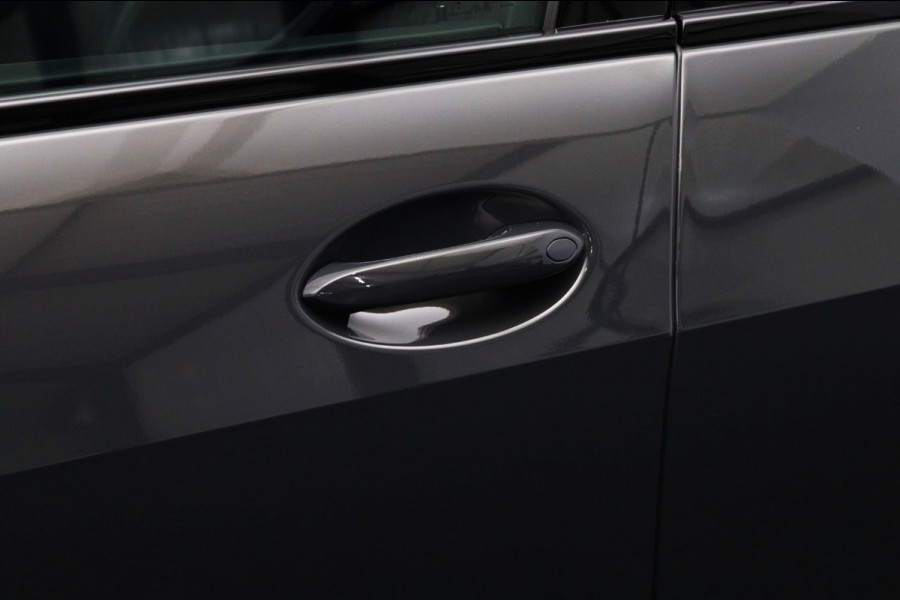 BMW X5 xDrive50e 490 PK M-Sport PHEV, Dravit Grau, Bowers & Wilkins Sound, Sky Lounge Panoramadak, Individual Leder, Soft-Close