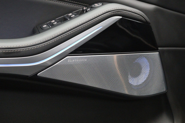 BMW X5 xDrive50e 490 PK M-Sport PHEV, Dravit Grau, Bowers & Wilkins Sound, Sky Lounge Panoramadak, Individual Leder, Soft-Close