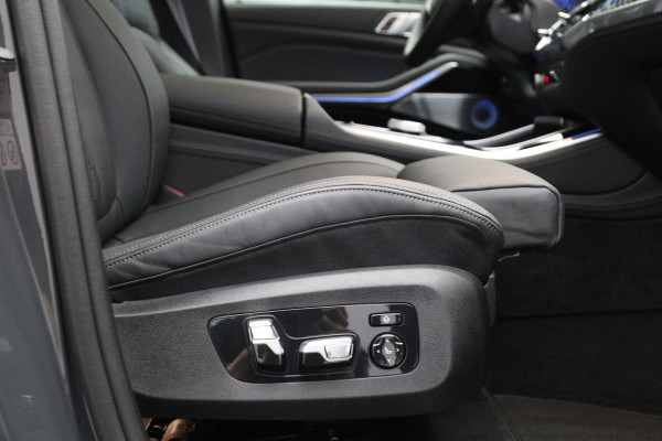 BMW X5 xDrive50e 490 PK M-Sport PHEV, Dravit Grau, Bowers & Wilkins Sound, Sky Lounge Panoramadak, Individual Leder, Soft-Close