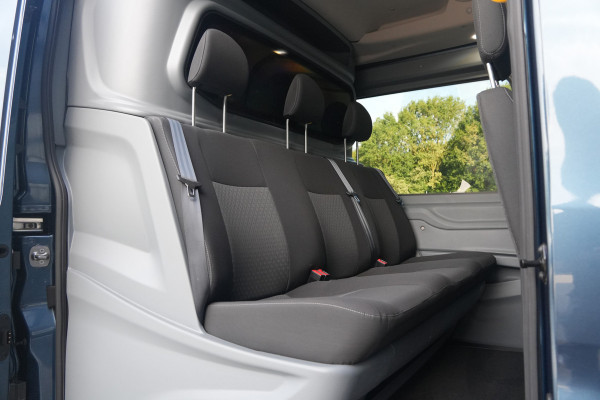 Ford Transit 350 2.0 TDCI L3H2 Limited DC 185pk 5 Zits - 2x Schuif - Trekhaak - Cruise - Camera - Bi Xenon - Carplay/Android - Rijklaar
