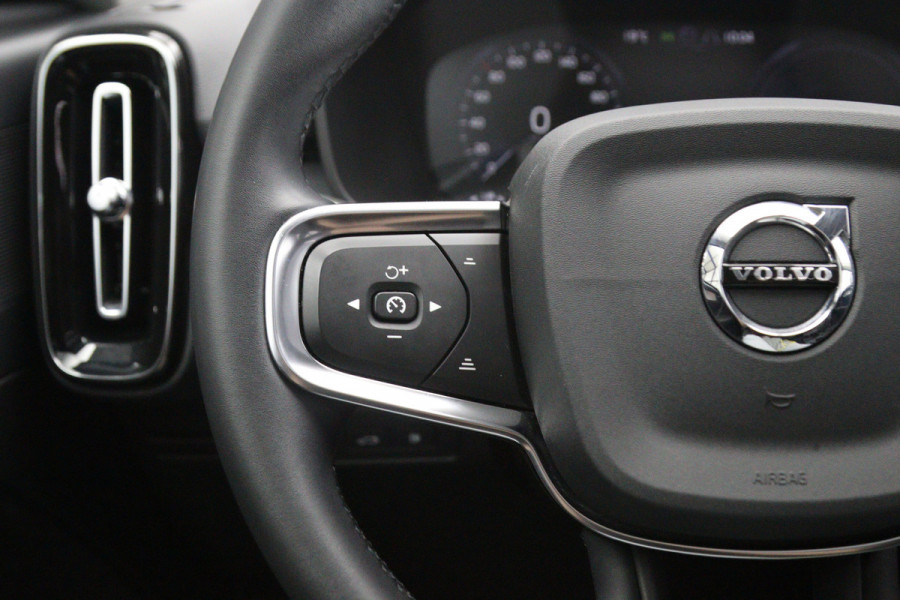 Volvo XC40 1.5 T4 Recharge 230 PK Inscription Expression PHEV, Panoramadak, Leder, Trekhaak, Adap. Cruise Control