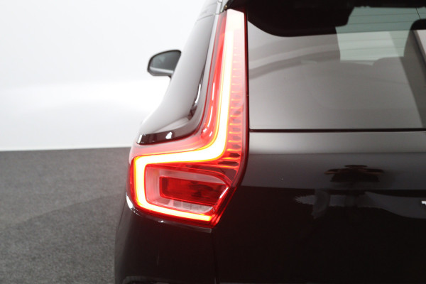 Volvo XC40 1.5 T4 Recharge 230 PK Inscription Expression PHEV, Panoramadak, Leder, Trekhaak, Adap. Cruise Control