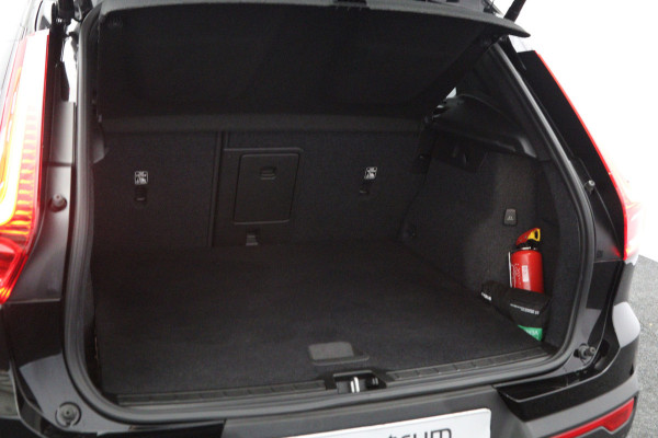 Volvo XC40 1.5 T4 Recharge 230 PK Inscription Expression PHEV, Panoramadak, Leder, Trekhaak, Adap. Cruise Control