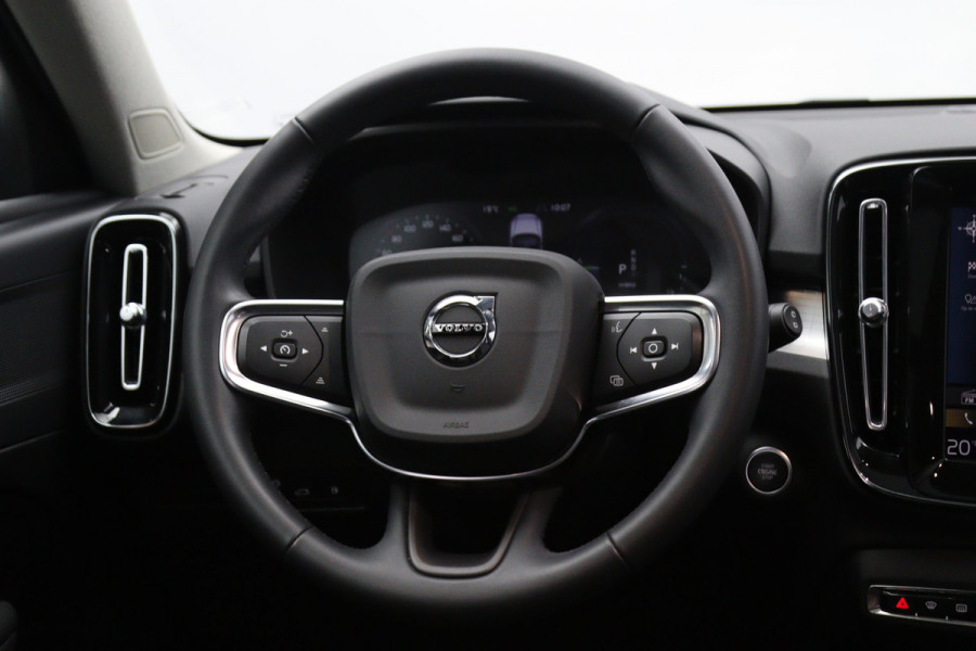 Volvo XC40 1.5 T4 Recharge 230 PK Inscription Expression PHEV, Panoramadak, Leder, Trekhaak, Adap. Cruise Control