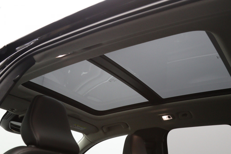 Volvo XC40 1.5 T4 Recharge 230 PK Inscription Expression PHEV, Panoramadak, Leder, Trekhaak, Adap. Cruise Control