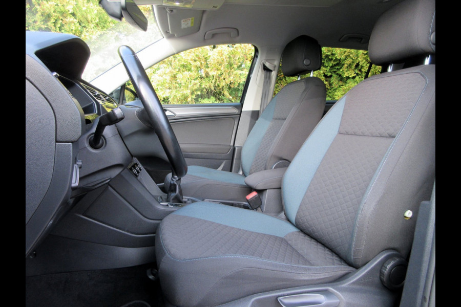 Volkswagen Tiguan Allspace 1.5 TSI Comfortline Business * 7persoons * Trekhaak *