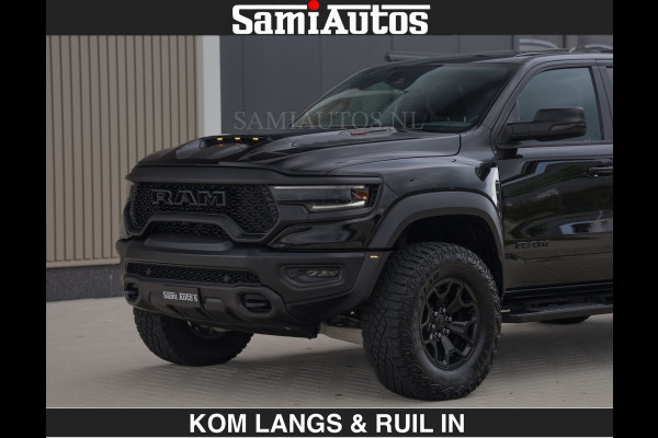 Dodge Ram TRX BLACK OPS HELLCAT | 6.2 V8 712PK SUPERCHARGER | RODE STIKSELS | FULLY LOADED | RAMBAR | CARBON | BLACK ON BLACK | CREW CAB | DUBBELE CABINE | 5 PERSOONS | De specialist in Amerikaanse pick‑ups in Nederland en Europa. Voorraad 2661 - 5444