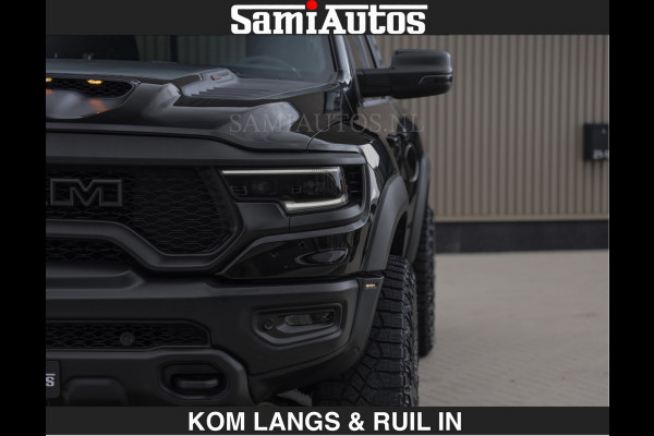 Dodge Ram TRX BLACK OPS HELLCAT | 6.2 V8 712PK SUPERCHARGER | RODE STIKSELS | FULLY LOADED | RAMBAR | CARBON | BLACK ON BLACK | CREW CAB | DUBBELE CABINE | 5 PERSOONS | De specialist in Amerikaanse pick‑ups in Nederland en Europa. Voorraad 2661 - 5444