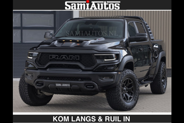 Dodge Ram TRX BLACK OPS HELLCAT | 6.2 V8 712PK SUPERCHARGER | RODE STIKSELS | FULLY LOADED | RAMBAR | CARBON | BLACK ON BLACK | CREW CAB | DUBBELE CABINE | 5 PERSOONS | De specialist in Amerikaanse pick‑ups in Nederland en Europa. Voorraad 2661 - 5444