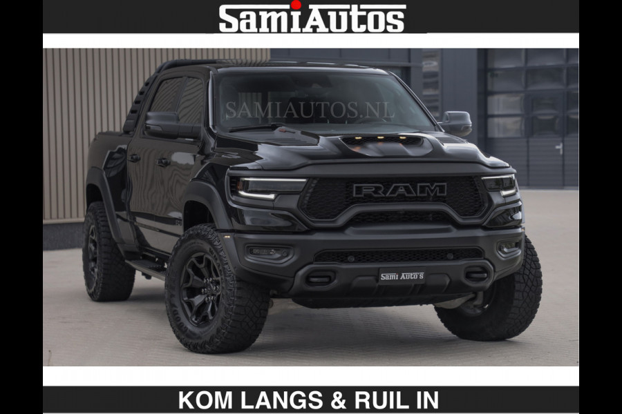 Dodge Ram TRX BLACK OPS HELLCAT | 6.2 V8 712PK SUPERCHARGER | RODE STIKSELS | FULLY LOADED | RAMBAR | CARBON | BLACK ON BLACK | CREW CAB | DUBBELE CABINE | 5 PERSOONS | De specialist in Amerikaanse pick‑ups in Nederland en Europa. Voorraad 2661 - 5444