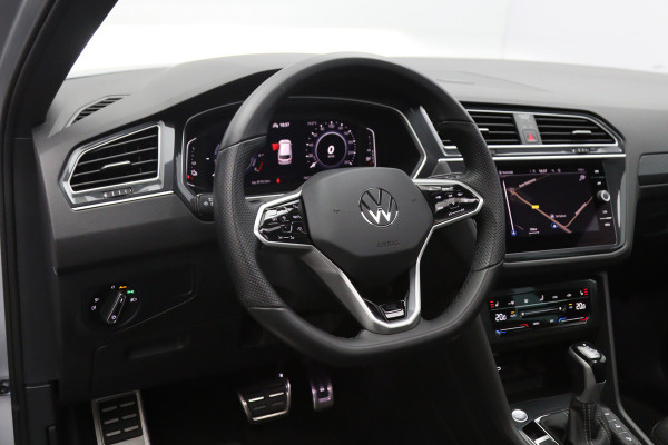 Volkswagen Tiguan 1.4 TSI eHybrid 245 PK R-Line Business PHEV, Panoramadak, Memory, Elektrische Trekhaak, Leder