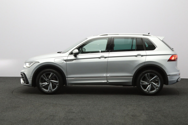 Volkswagen Tiguan 1.4 TSI eHybrid 245 PK R-Line Business PHEV, Panoramadak, Memory, Elektrische Trekhaak, Leder