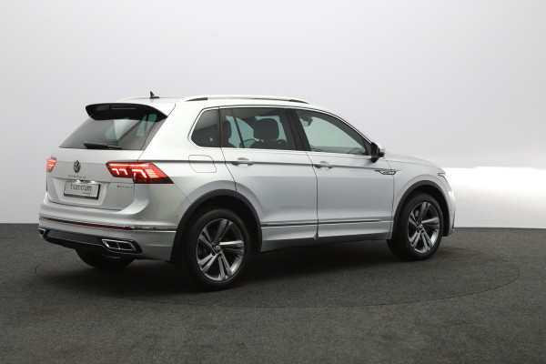 Volkswagen Tiguan 1.4 TSI eHybrid 245 PK R-Line Business PHEV, Panoramadak, Memory, Elektrische Trekhaak, Leder