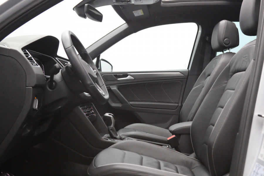 Volkswagen Tiguan 1.4 TSI eHybrid 245 PK R-Line Business PHEV, Panoramadak, Memory, Elektrische Trekhaak, Leder