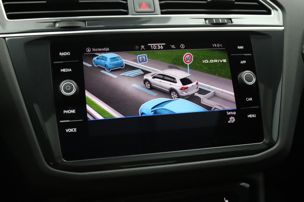 Volkswagen Tiguan 1.4 TSI eHybrid 245 PK R-Line Business PHEV, Panoramadak, Memory, Elektrische Trekhaak, Leder