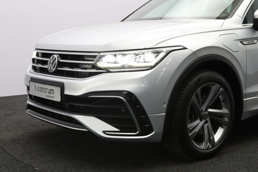 Volkswagen Tiguan 1.4 TSI eHybrid 245 PK R-Line Business PHEV, Panoramadak, Memory, Elektrische Trekhaak, Leder