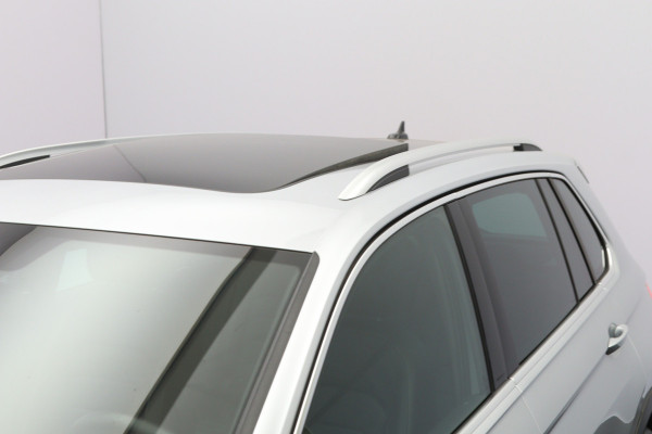 Volkswagen Tiguan 1.4 TSI eHybrid 245 PK R-Line Business PHEV, Panoramadak, Memory, Elektrische Trekhaak, Leder