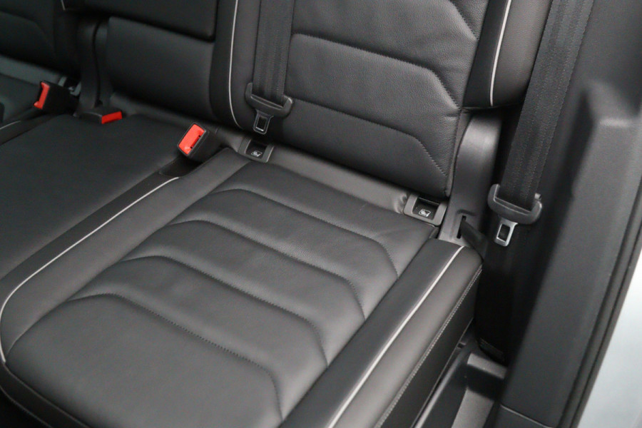 Volkswagen Tiguan 1.4 TSI eHybrid 245 PK R-Line Business PHEV, Panoramadak, Memory, Elektrische Trekhaak, Leder