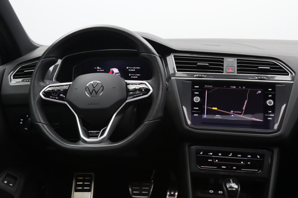 Volkswagen Tiguan 1.4 TSI eHybrid 245 PK R-Line Business, Trekhaak, Panoramadak, 20" LM, 360 Camera