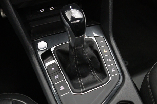Volkswagen Tiguan 1.4 TSI eHybrid 245 PK R-Line Business, Trekhaak, Panoramadak, 20" LM, 360 Camera