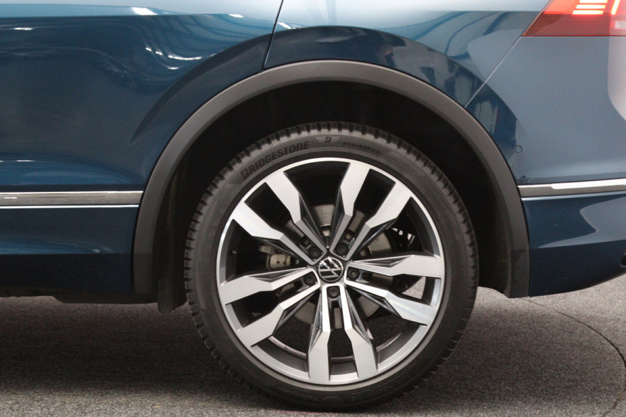 Volkswagen Tiguan 1.4 TSI eHybrid 245 PK R-Line Business, Trekhaak, Panoramadak, 20" LM, 360 Camera