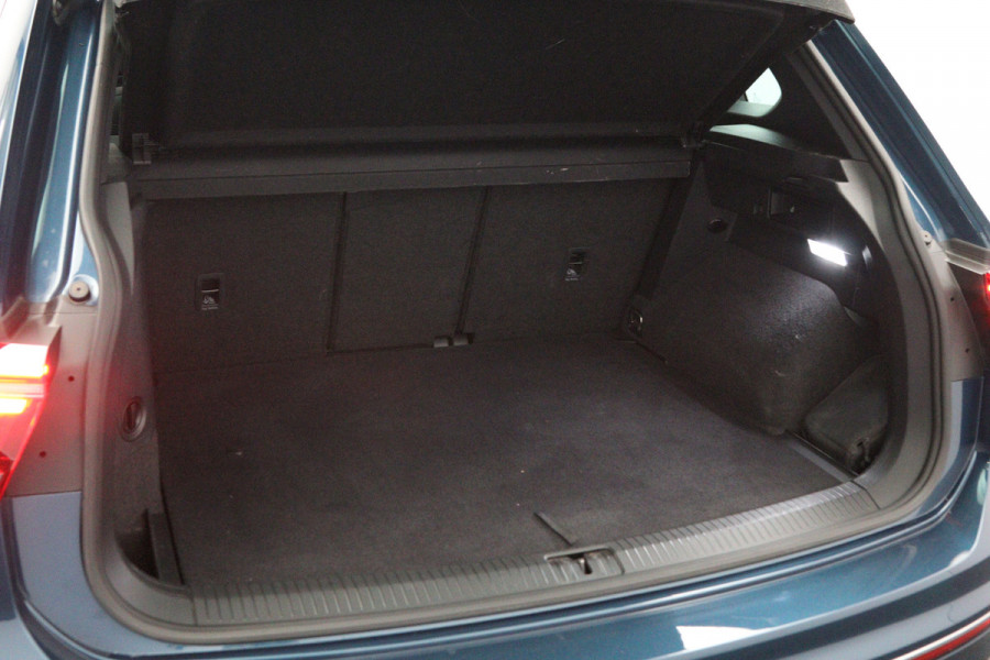 Volkswagen Tiguan 1.4 TSI eHybrid 245 PK R-Line Business, Trekhaak, Panoramadak, 20" LM, 360 Camera