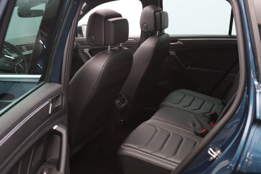 Volkswagen Tiguan 1.4 TSI eHybrid 245 PK R-Line Business, Trekhaak, Panoramadak, 20" LM, 360 Camera