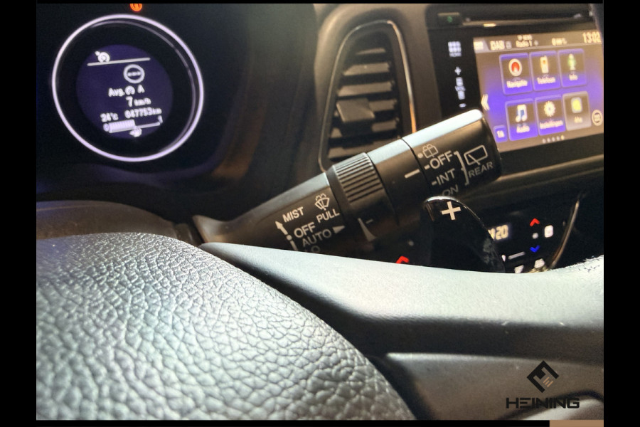 Honda HR-V 1.5 i-VTEC Executive. Automaat. Pano. Camera. Nav. Trekhaak. Van eerste eigenaar met NAP.