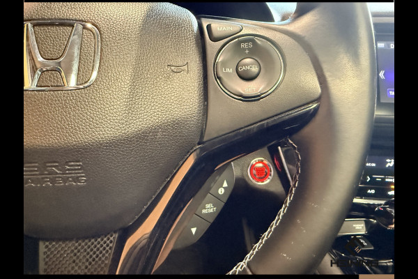 Honda HR-V 1.5 i-VTEC Executive. Automaat. Pano. Camera. Nav. Trekhaak. Van eerste eigenaar met NAP.