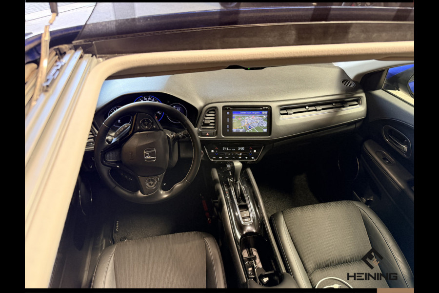 Honda HR-V 1.5 i-VTEC Executive. Automaat. Pano. Camera. Nav. Trekhaak. Van eerste eigenaar met NAP.