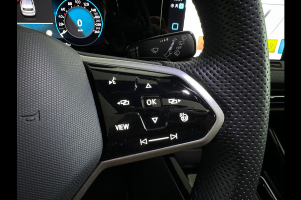 Volkswagen Golf 1.5 eTSI R-Line Pano|Sfeer|Camera|CarPlay