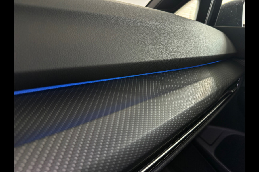 Volkswagen Golf 1.5 eTSI R-Line Pano|Sfeer|Camera|CarPlay