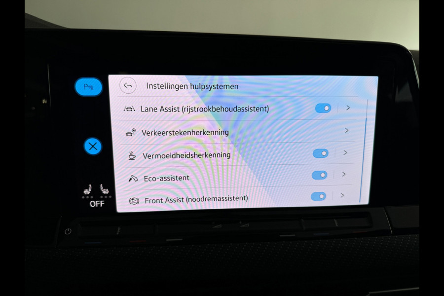 Volkswagen Golf 1.5 eTSI R-Line Pano|Sfeer|Camera|CarPlay