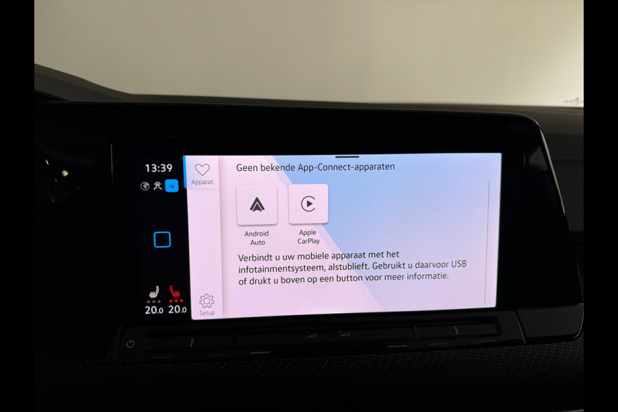 Volkswagen Golf 1.5 eTSI R-Line Pano|Sfeer|Camera|CarPlay