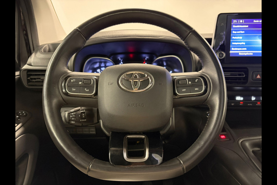 Toyota PROACE CITY Verso 1.2 Turbo L1*5Pers*Design*Panoramadak*PDC*Camera*Navi*Trekhaak*Apple-Carplay*Cruise-Control*