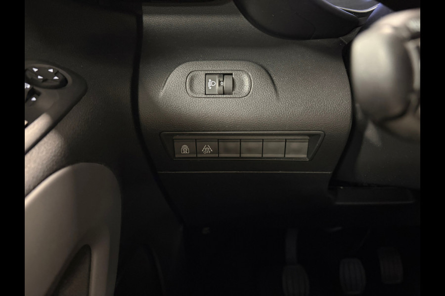 Toyota PROACE CITY Verso 1.2 Turbo L1*5Pers*Design*Panoramadak*PDC*Camera*Navi*Trekhaak*Apple-Carplay*Cruise-Control*