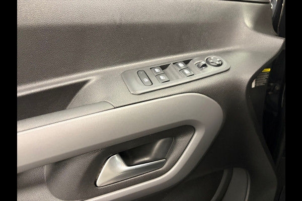 Toyota PROACE CITY Verso 1.2 Turbo L1*5Pers*Design*Panoramadak*PDC*Camera*Navi*Trekhaak*Apple-Carplay*Cruise-Control*