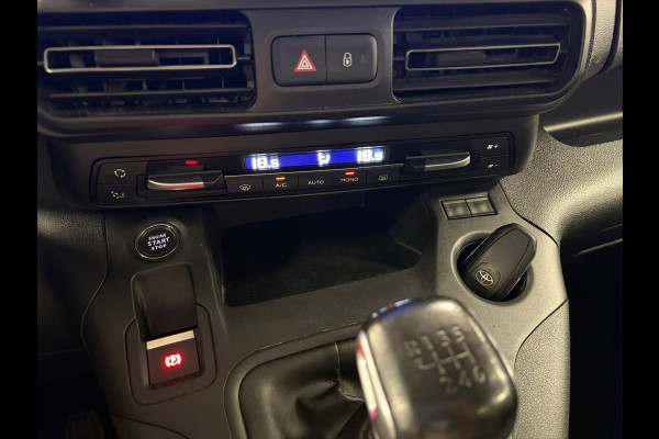 Toyota PROACE CITY Verso 1.2 Turbo L1*5Pers*Design*Panoramadak*PDC*Camera*Navi*Trekhaak*Apple-Carplay*Cruise-Control*