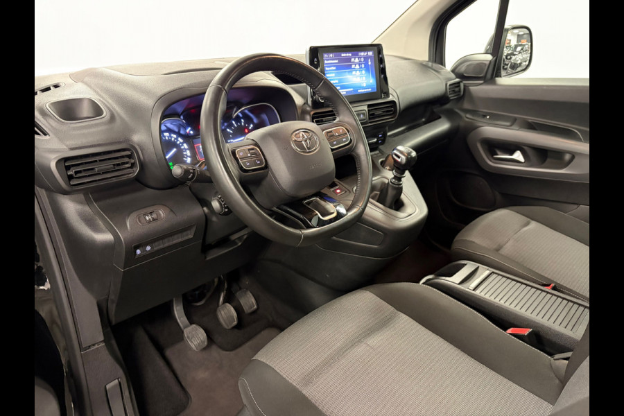 Toyota PROACE CITY Verso 1.2 Turbo L1*5Pers*Design*Panoramadak*PDC*Camera*Navi*Trekhaak*Apple-Carplay*Cruise-Control*
