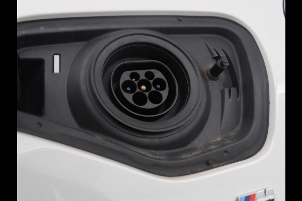 BMW X2 xDrive25e M Sport High Executive | Pano | Harman/Kardon | Navigatie | Sportstoelen | Climate Control | Stoelverwarming | Head-Up | Camera