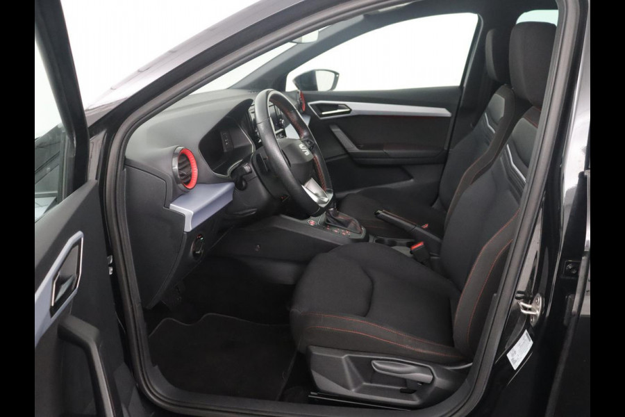 Seat Ibiza 1.0 EcoTSI FR Business Intense | Adaptive cruise | Camera | Carplay | Climate control | Stoelverwarming | Virtual dashboard | Full LED | Sfeerverlichting | Park assist |